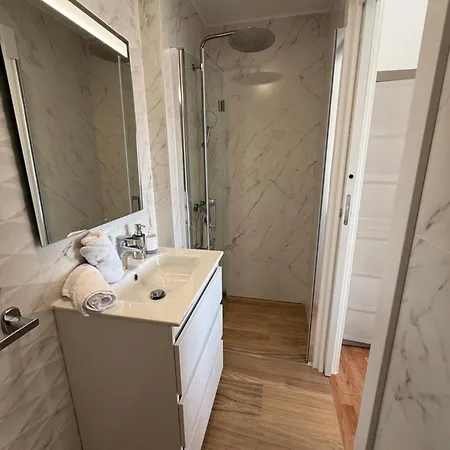 شقة Marie أذيخي