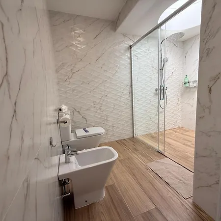 アパート Marie アデヘ